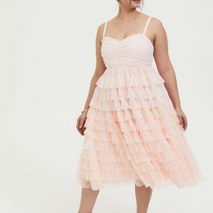 TORRID SPECIAL OCCASION PEACH PINK MESH TIERED RUFFLE MIDI DRESS